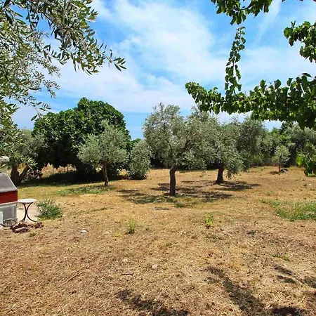 Panos House Apartman