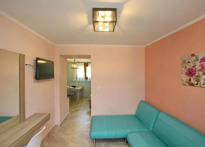Panos House Apartman *