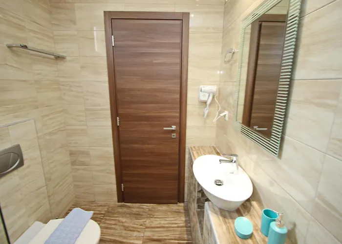 Panos House Apartman Kínira