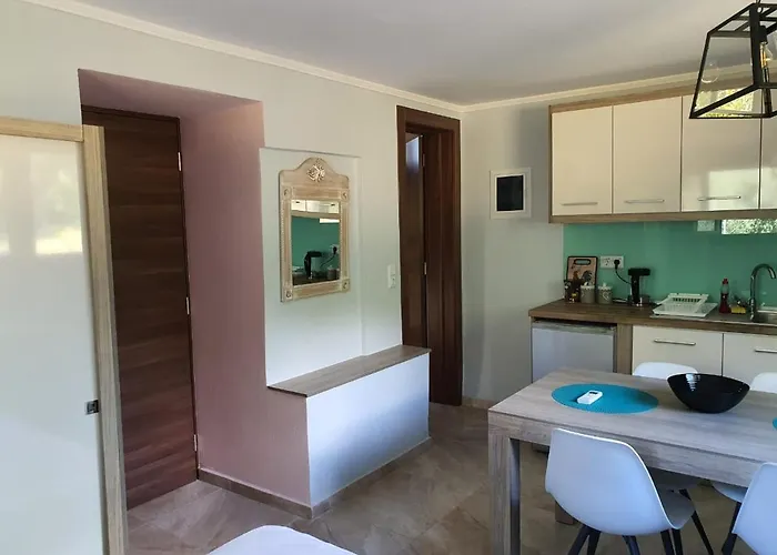 Panos House Apartman