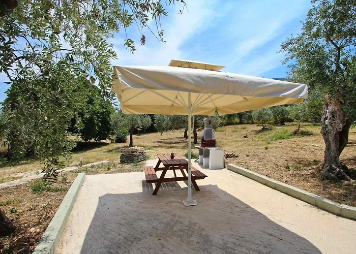 Panos House * 基尼拉